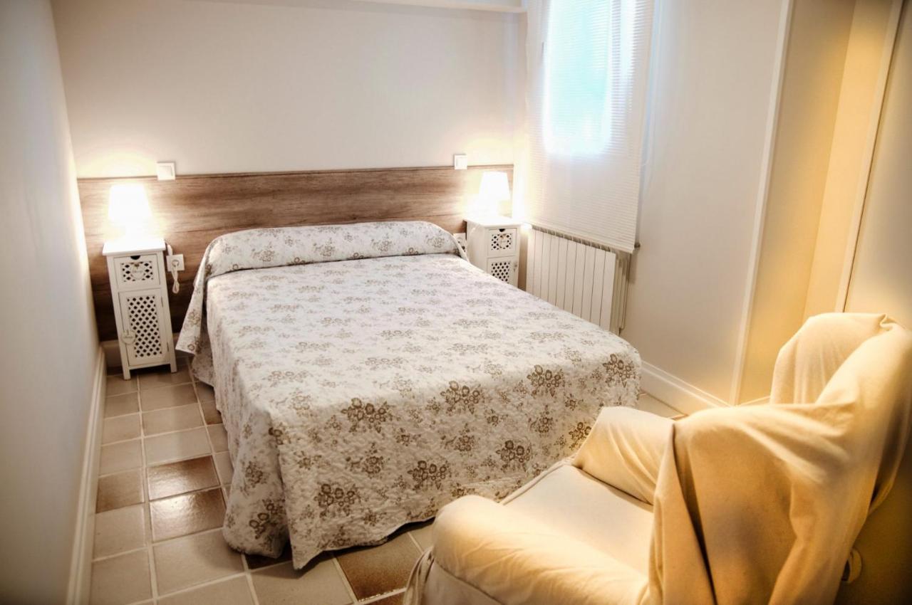 Apartamentos Individuales Con Piscina Galapagar Buitenkant foto